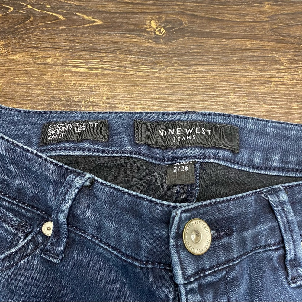 Nine West Dark Cigarette Fit Skinny Jeans Size 2 - Picture 5 of 9